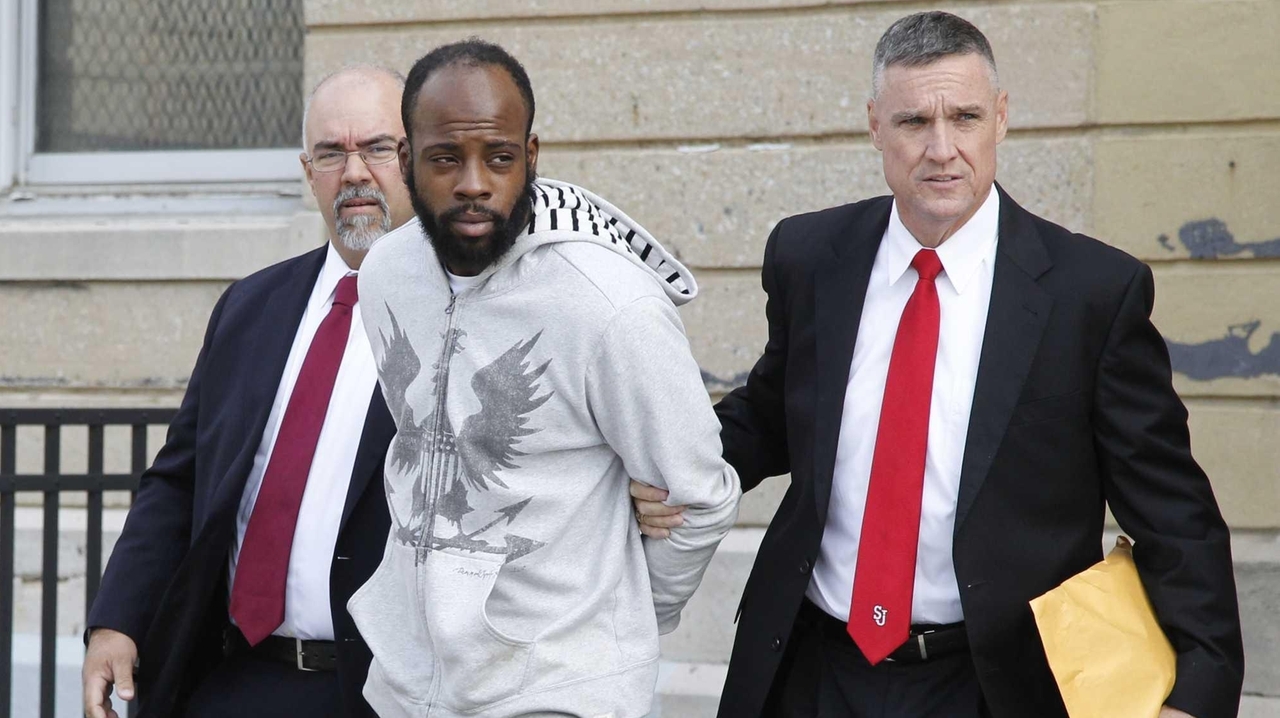 Hempstead Man Held On 2M Bail In Attempted Murder In Glen Cove Home 