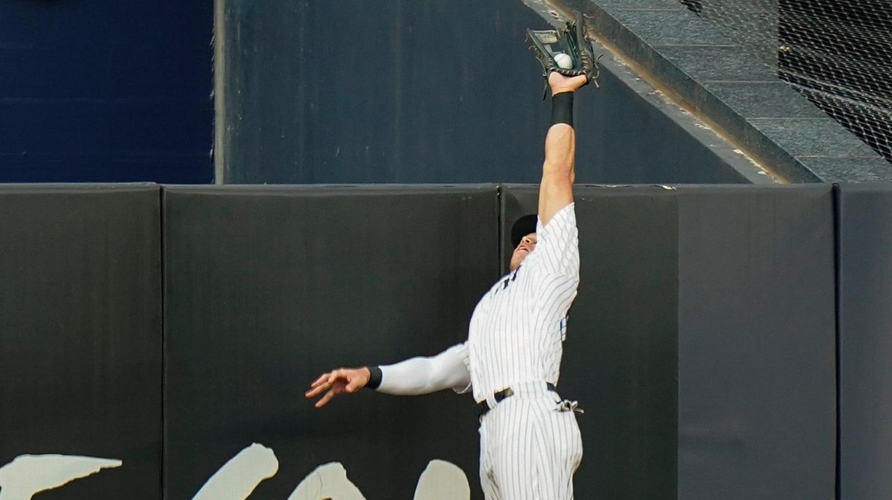Judge proves he can thrive as Yanks' centerfielder Newsday
