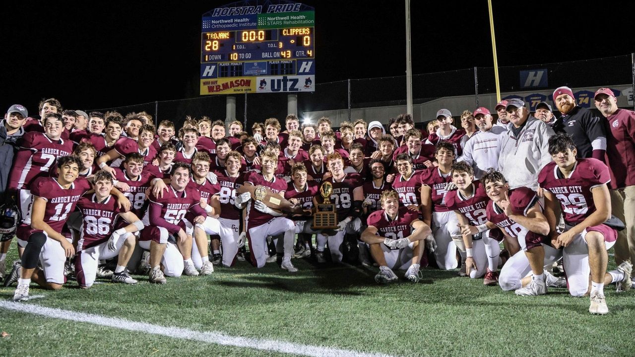 Long Island's Elite 11 teams for 2023 Newsday