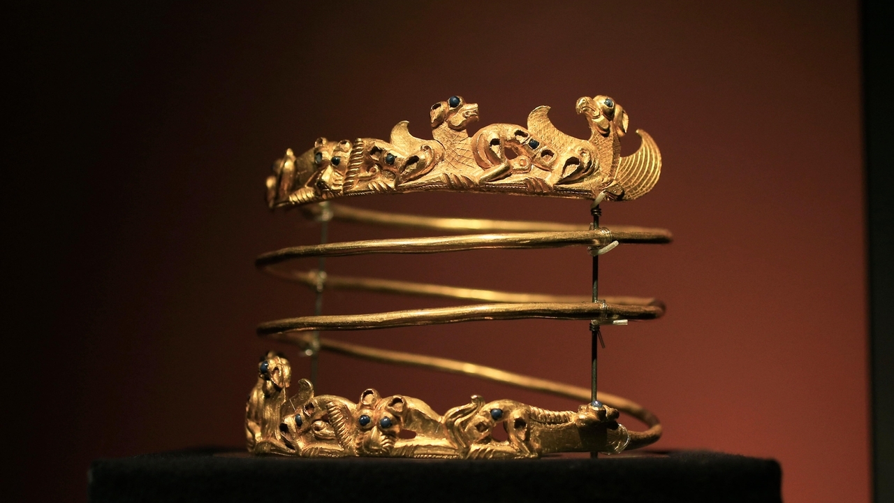 Dutch Supreme Court orders museum artifacts borrowed from Crimea returned to Ukraine - Vimarsana News