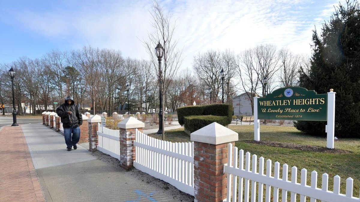 Buying in Wheatley Heights Newsday