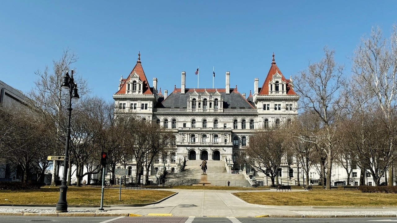 https://cdn.newsday.com/ace/c:NjA5OGVmZTctMTg1Yi00:OGY1ZTQxOGUtMDM1Ny00/landscape/1280