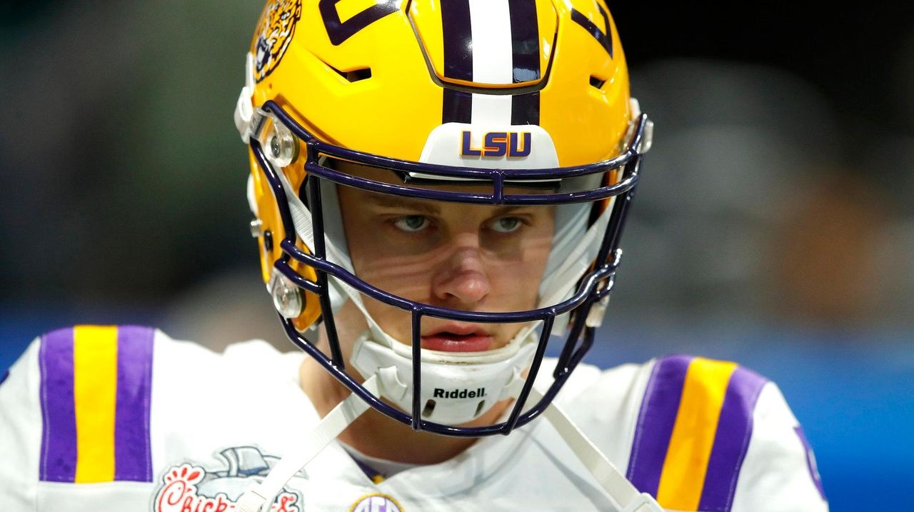 GEAUX TIGERS: Joe Burrow leads LSU past Clemson in the CFP championship game