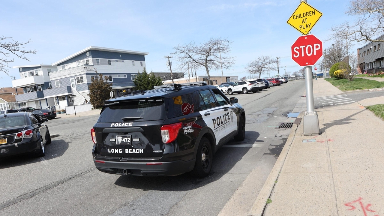 Police ID fatal gunshot victim found in Long Beach - Newsday