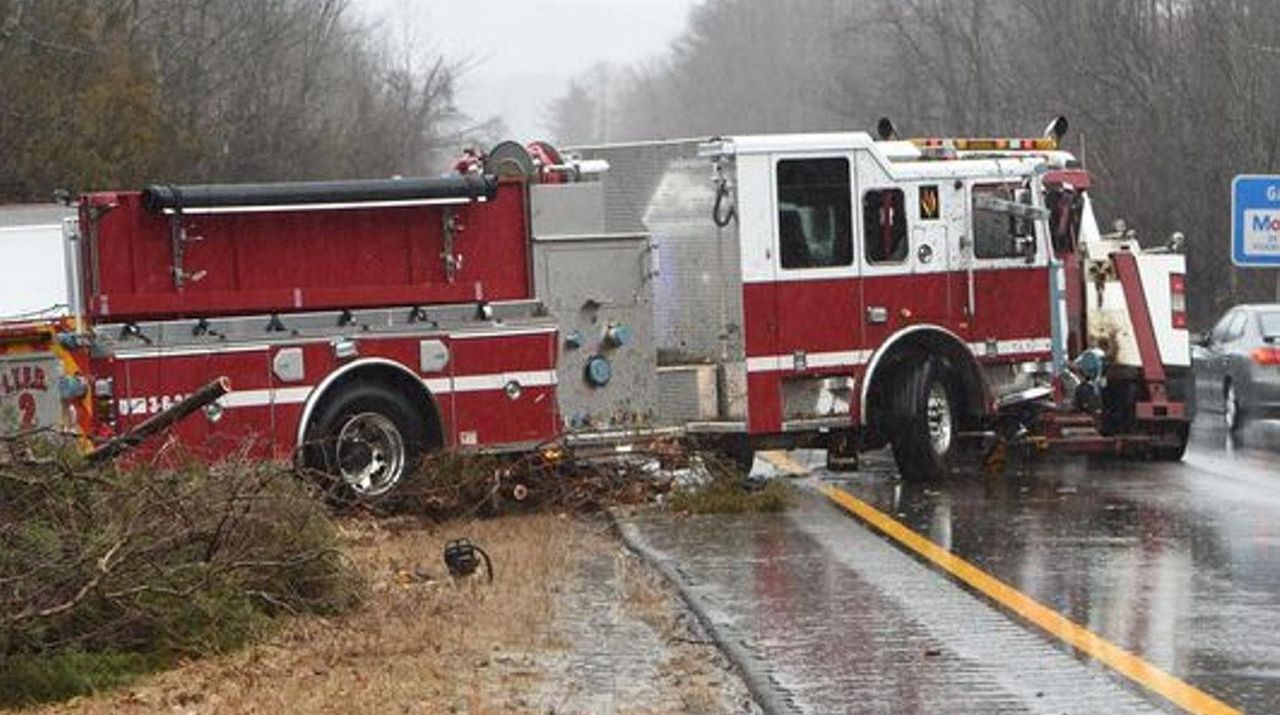 Cops: Islip Terrace fire truck crashes on way to Long Island - Newsday