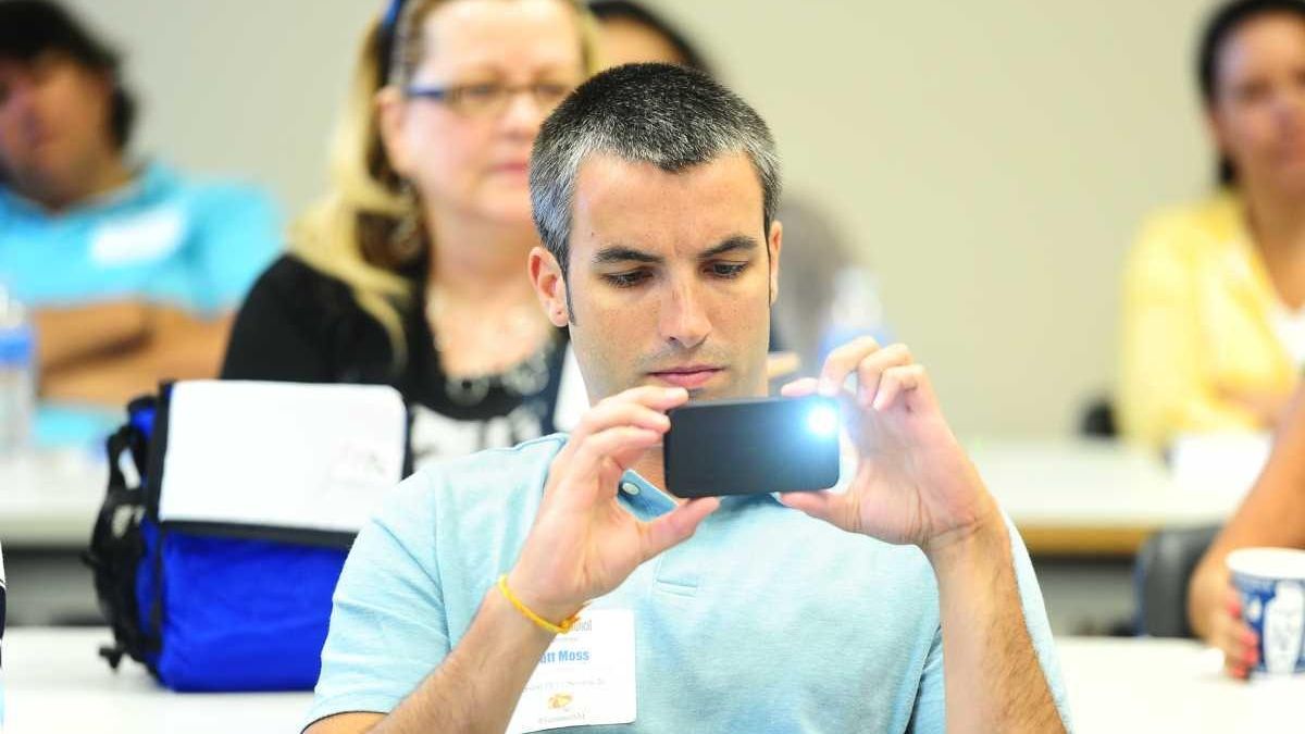 Social media class starting at Hofstra Newsday