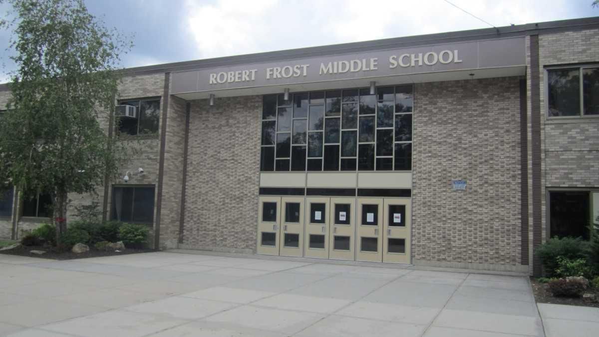 Cops probe reports of students followed in Deer Park Newsday