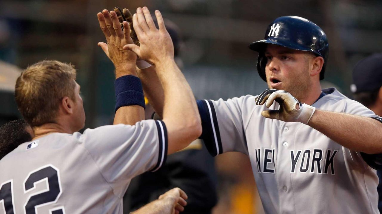 Giancarlo Stanton's home run leaves Yankees fans in awe after