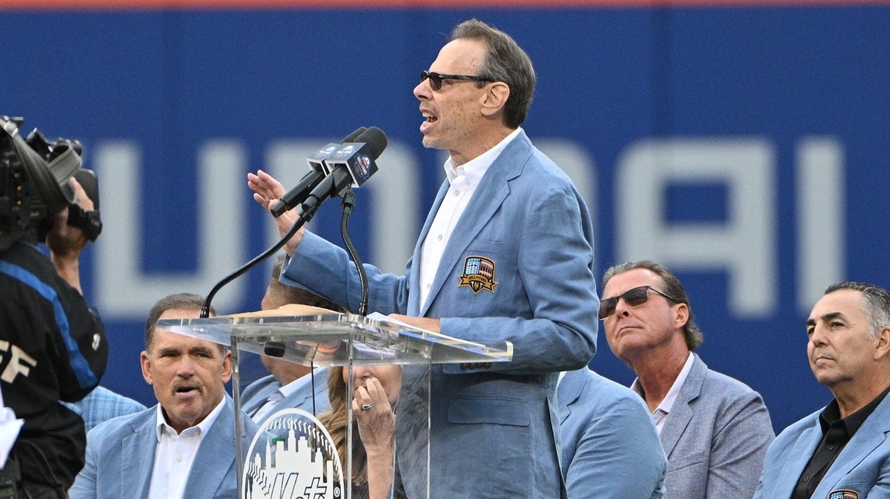 Howie is in the homestretch with 35 Mets radio broadcasts left