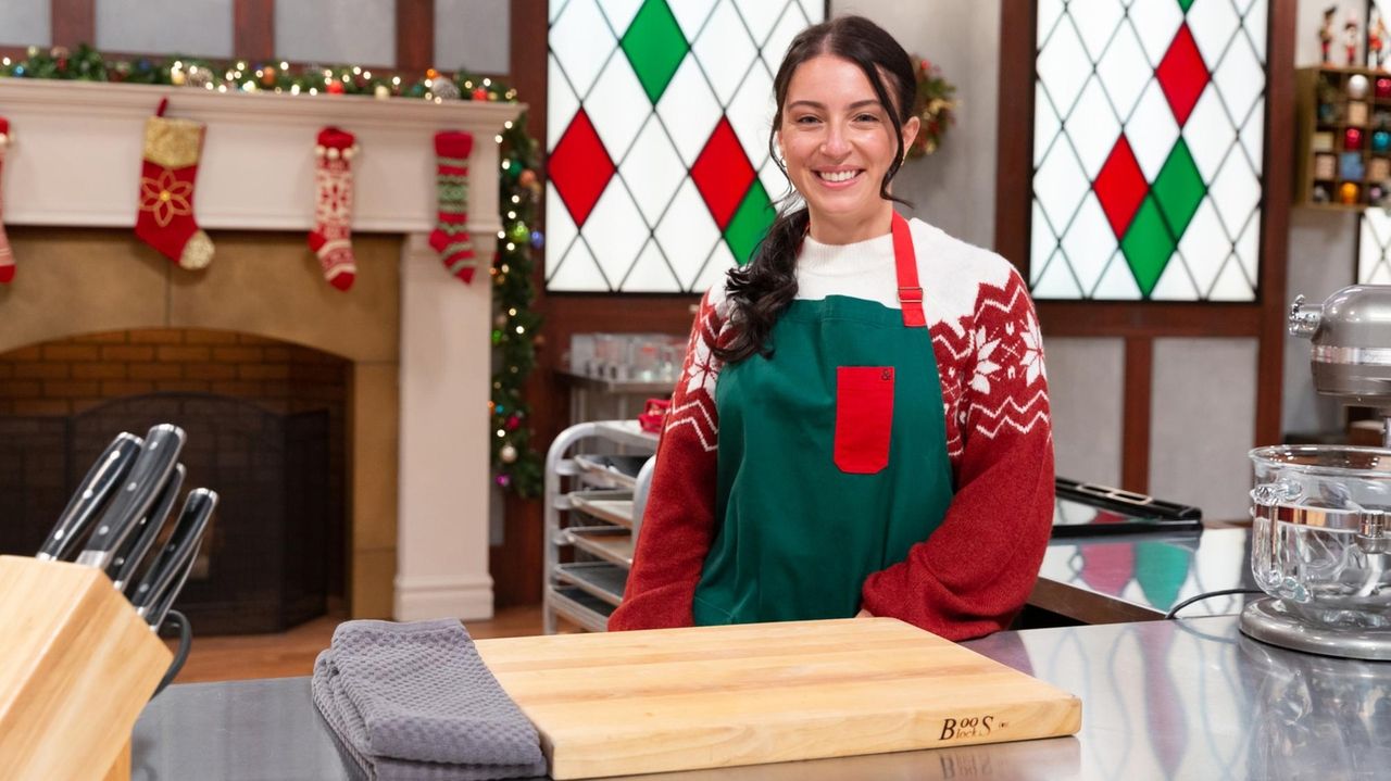 LIer competes on Food Network's 'Christmas Cookie Challenge' Newsday