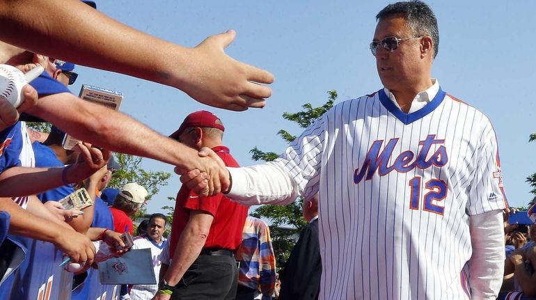 1986 Mets Alumni Ron Darling arrives for a game between...