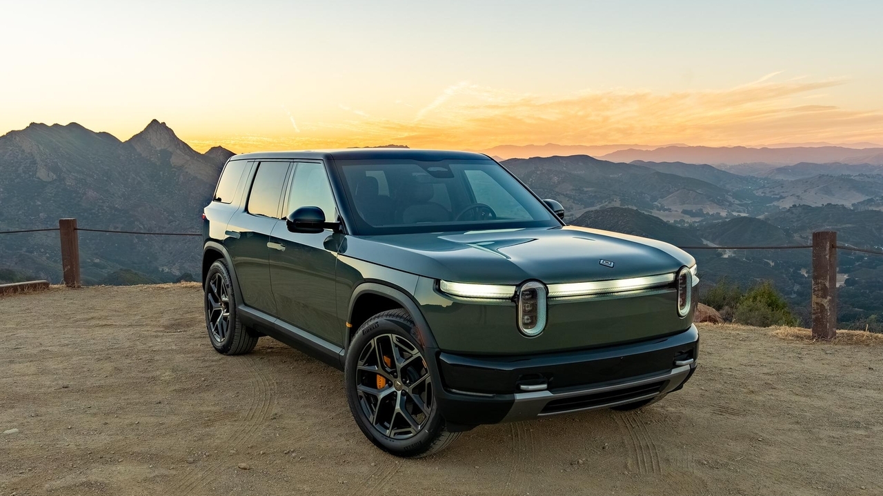 Rivian R2 vs. Tesla Model Y, an Edmunds electric SUV showdown - Newsday