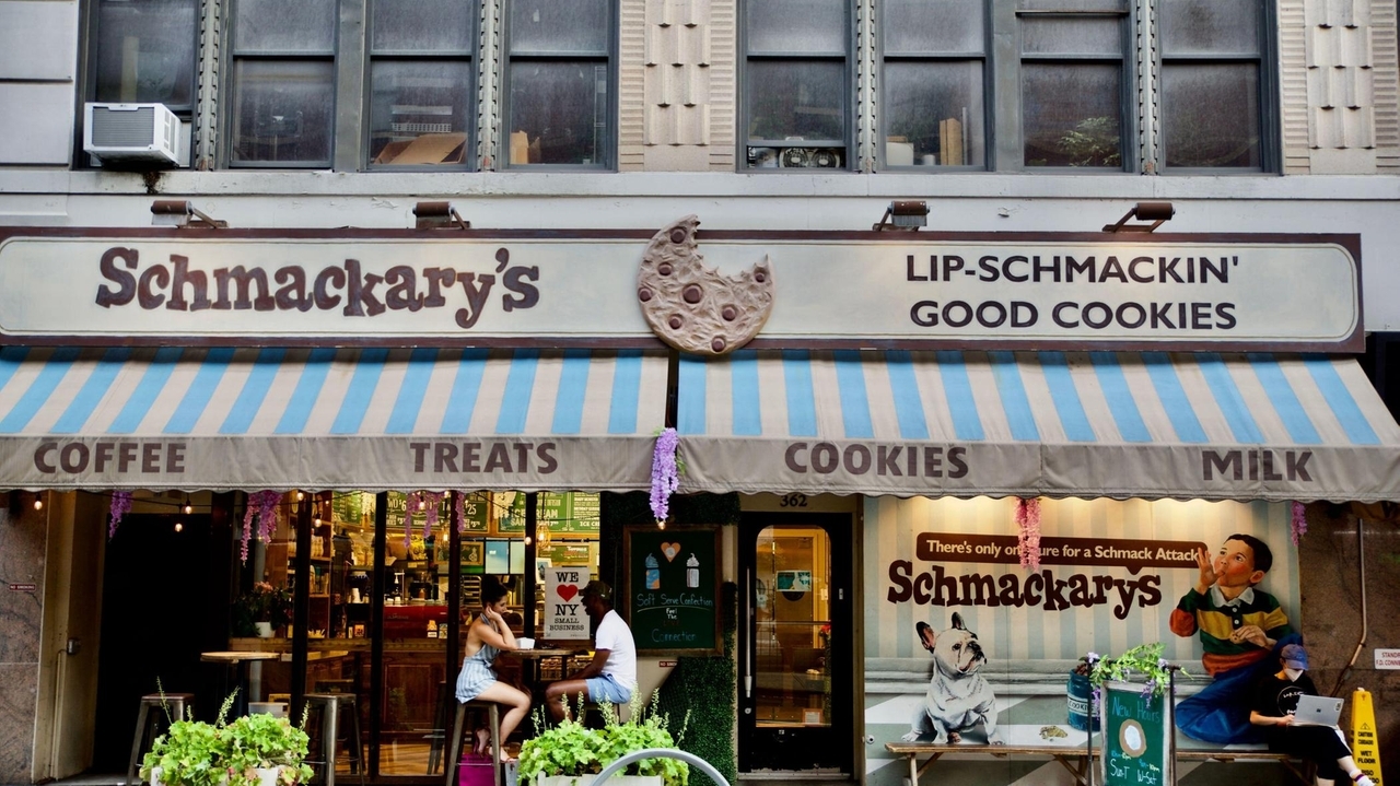 Schmackary's Lip-Smackin Good Cookies将从百老汇到拿骚县