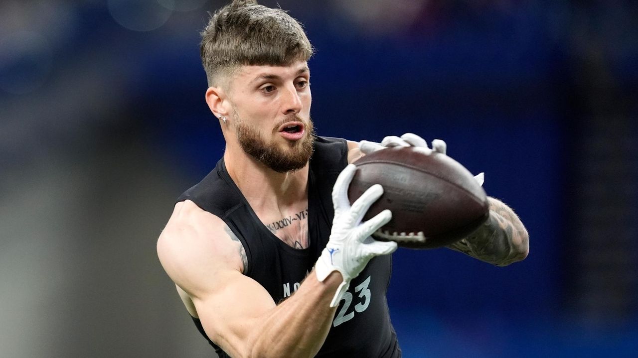 San Francisco 49ers take Florida receiver Ricky Pearsall with the 30th pick in the NFL draft