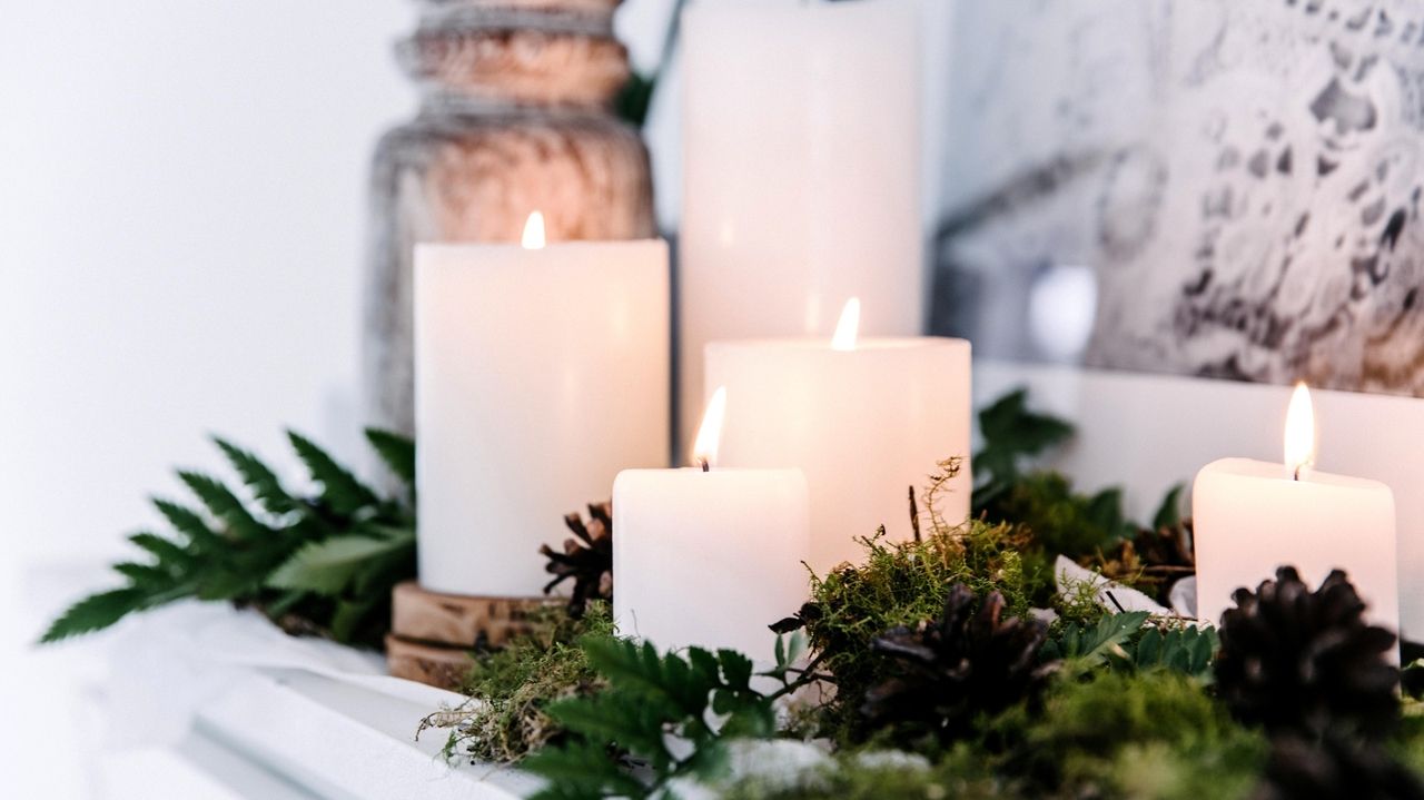 Cozy winter decorating ideas to keep up all season