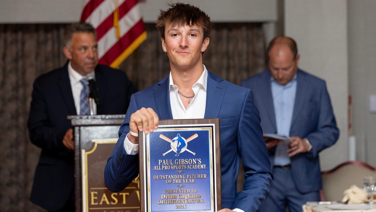 Smithtown East baseball's Dylan Cogliano wins Paul Gibson Award as Suffolk's best pitcher