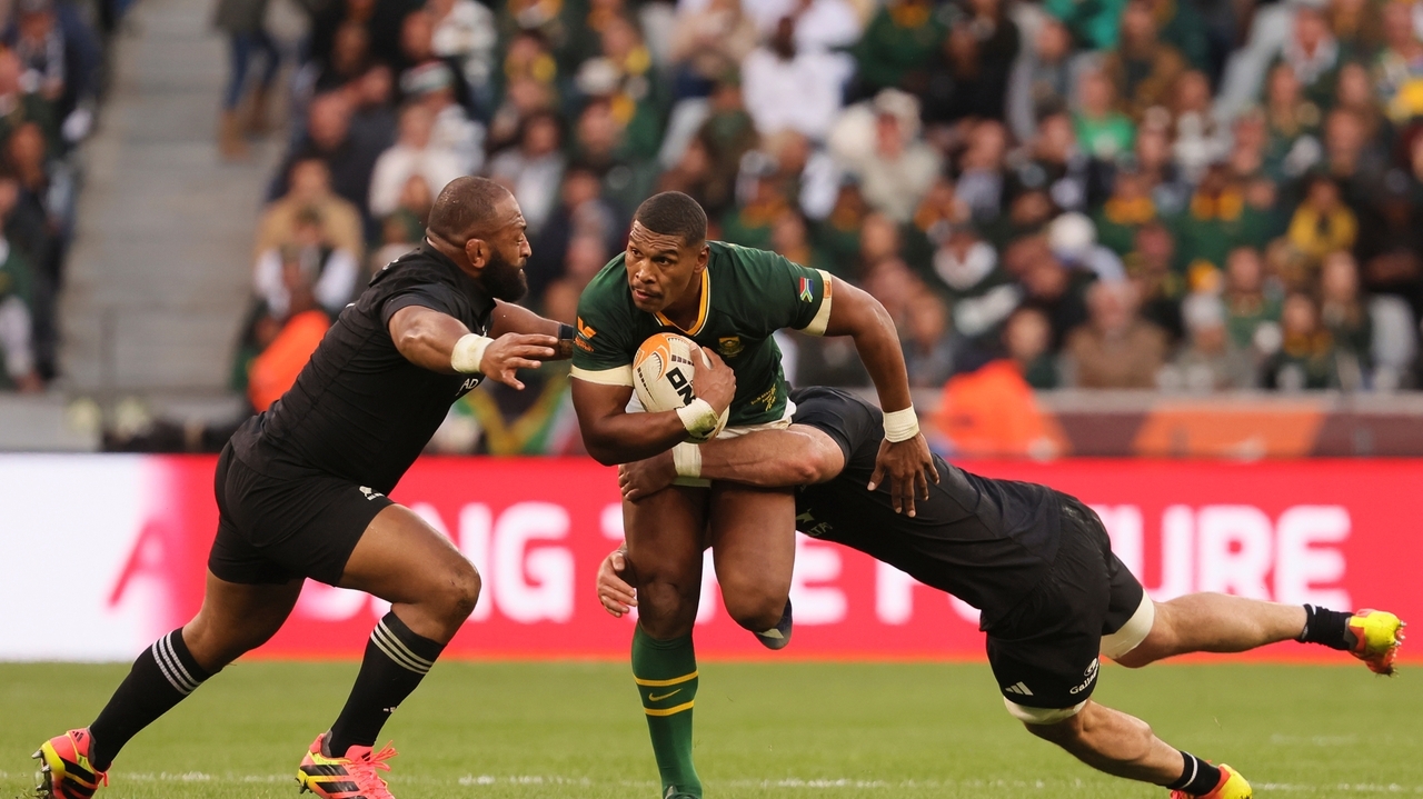 Erasmus urges Springboks backs to risk more as rugby series finale with ...
