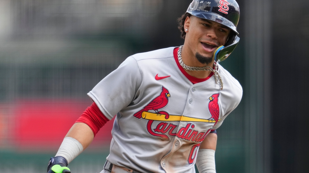 Scott, Nootbar, Winn hit consecutive homers, Cards beat Reds 6-0 and ...