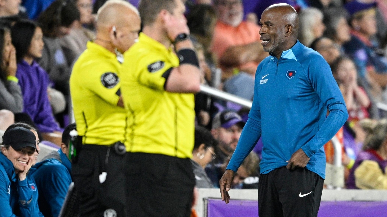 Stars fire coach Lorne Donaldson after poor start to the NWSL season ...