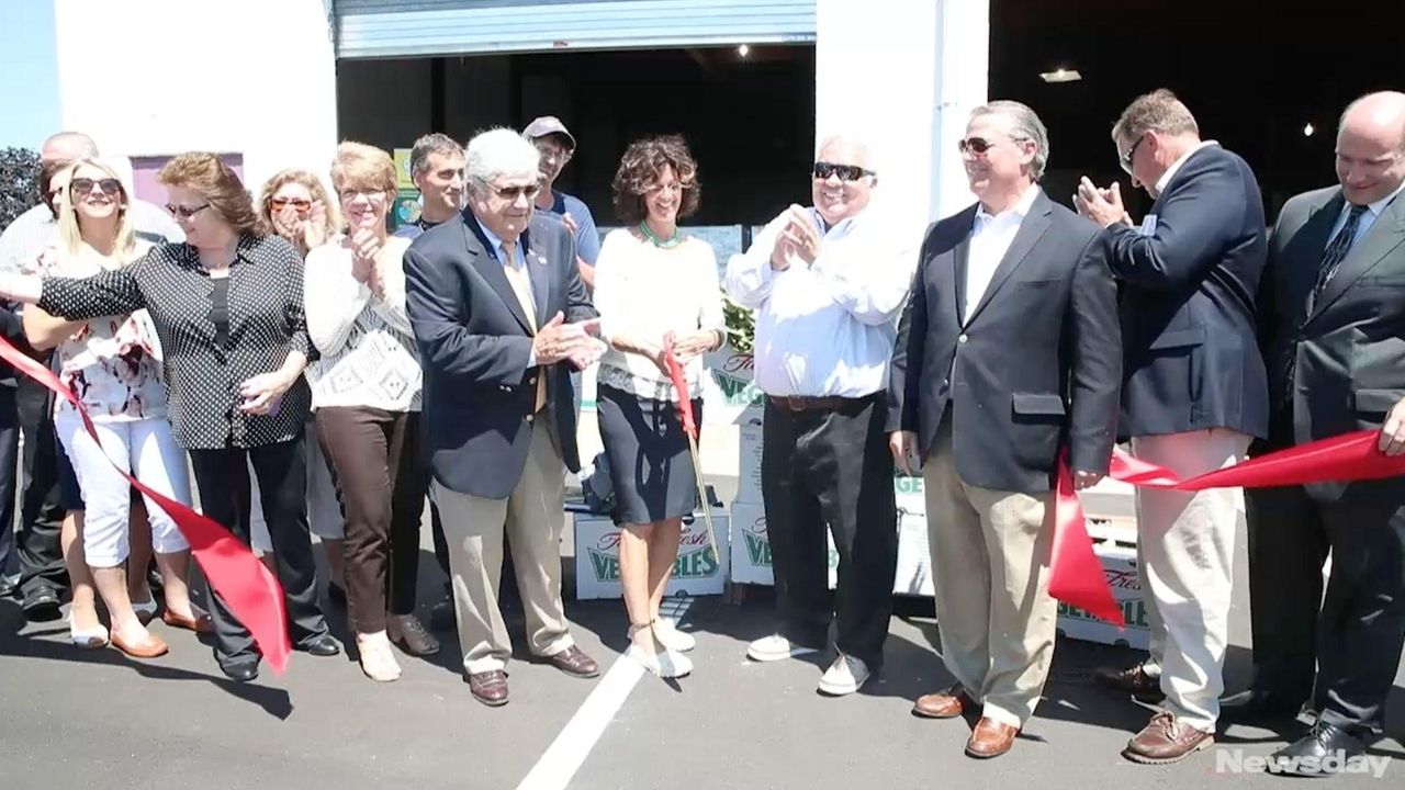 Island Harvest Food Bank opens Calverton warehouse Newsday