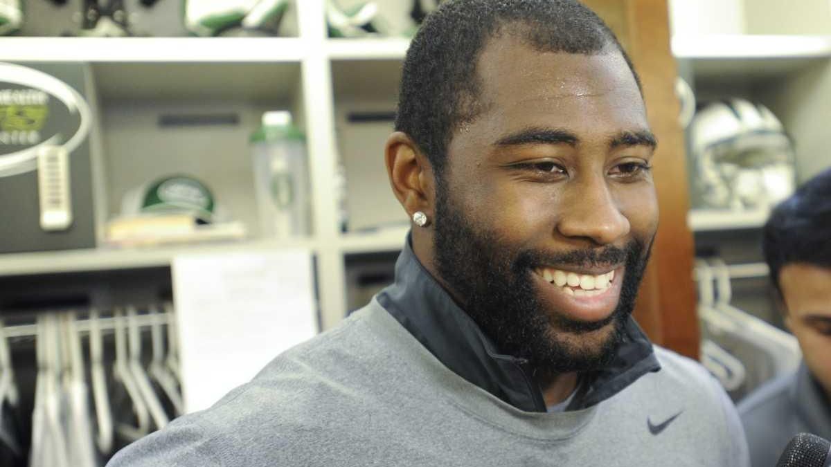 Jets' Darrelle Revis blasts 'out of shape' report