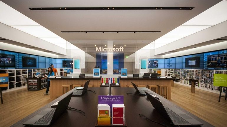 Microsoft is opening its first LI store on Friday (9/28)...