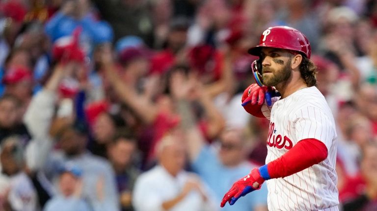 Bryce Harper shines as Phillies aim for second straight World Series –  Winnipeg Free Press