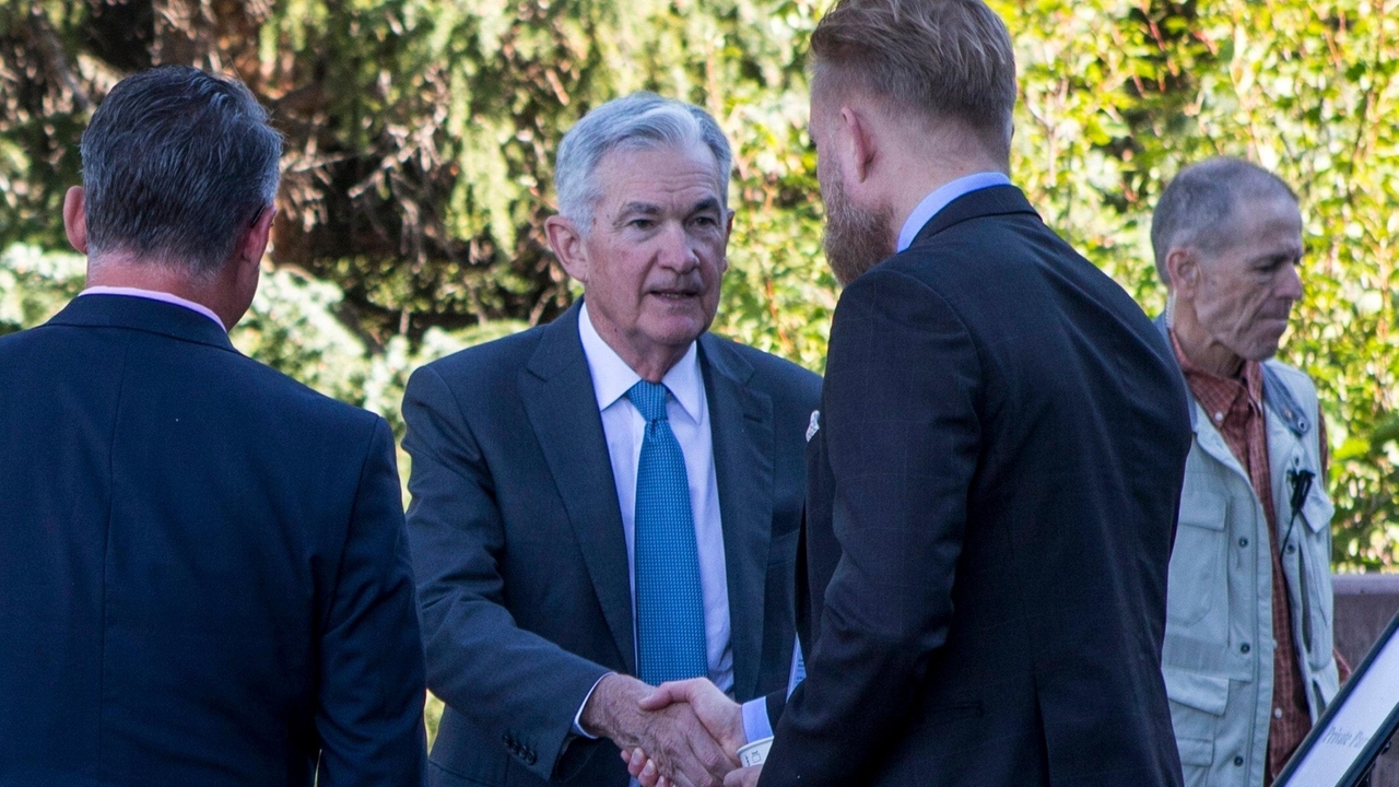 Fed Chair Jerome Powell's speech dims rate outlook for Long Island homebuyers - Vimarsana News