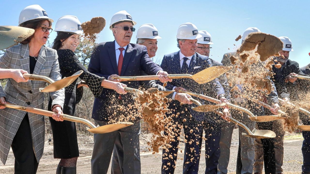 Wastetogas facility breaks ground in Yaphank amid complaints Newsday