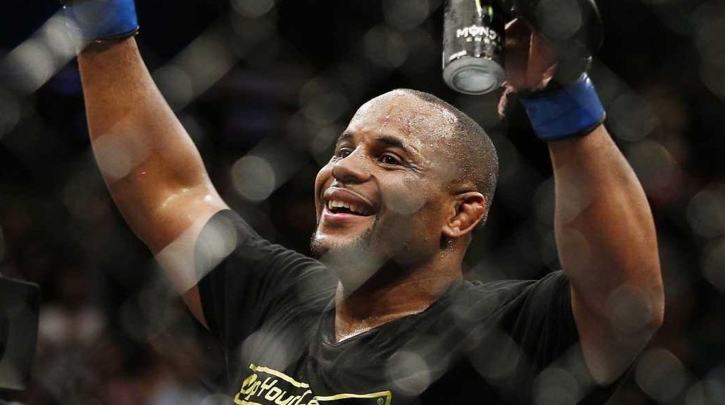 Daniel Cormier to fight Anderson Silva at UFC 200 in non-title light  heavyweight fight - ESPN