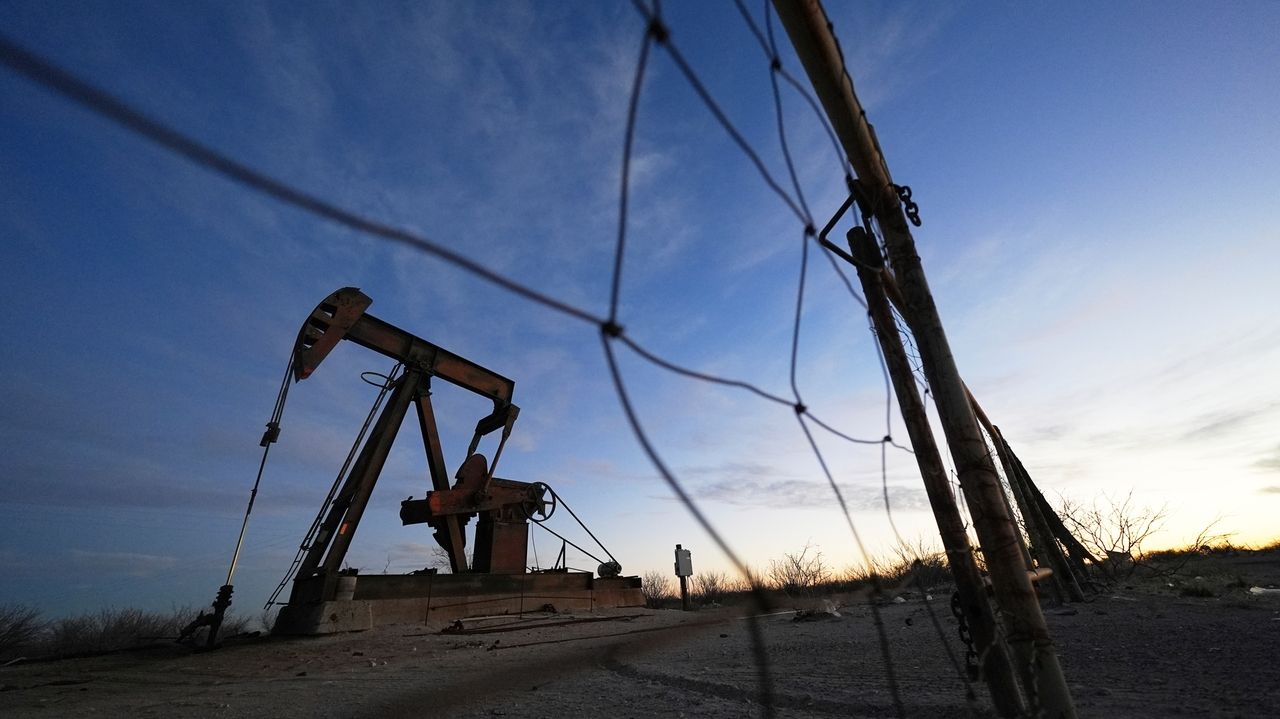 Methane pollution still rises, but UN reports hope for near future reductions