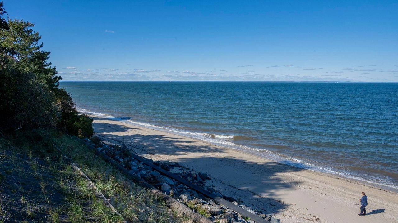 Long Island Sound water quality improves as nitrogen pollution lessens