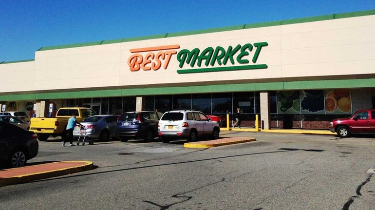 Best Market on Jericho Turnpike in Huntington is seen on...