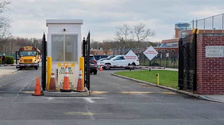 The entry to Uniondale High School.