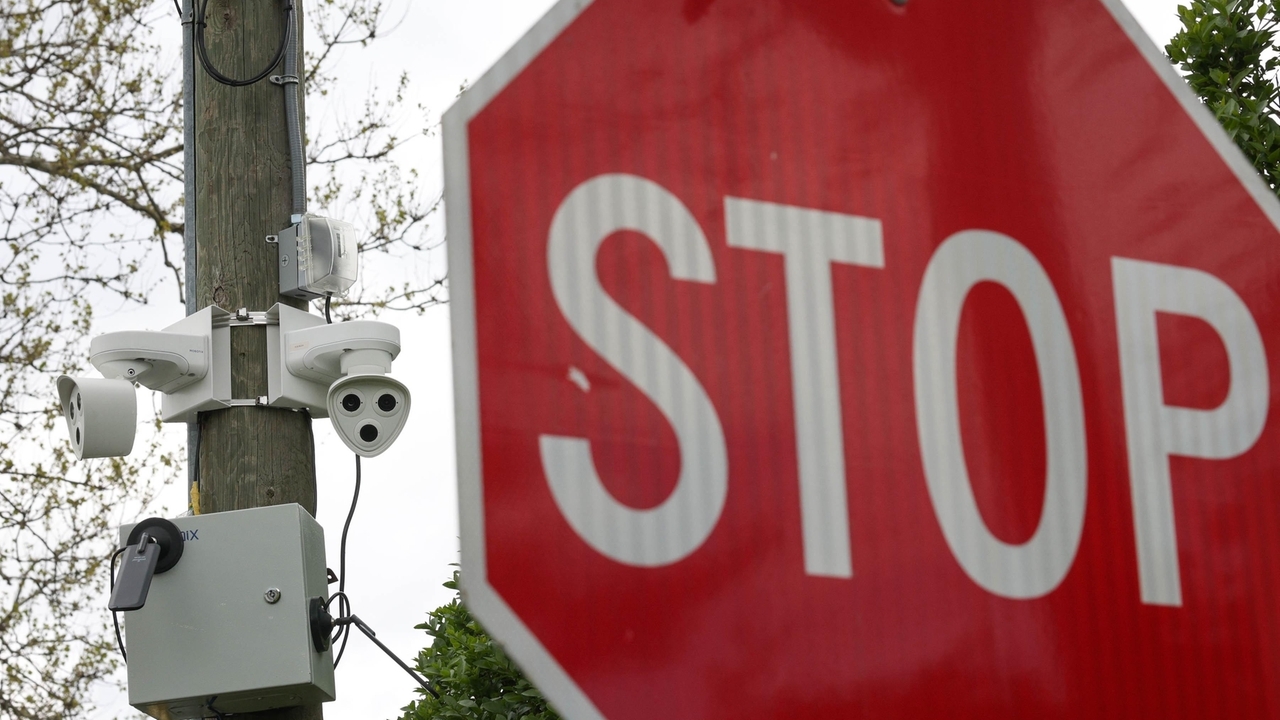 These cameras are good for a full stop - Vimarsana News