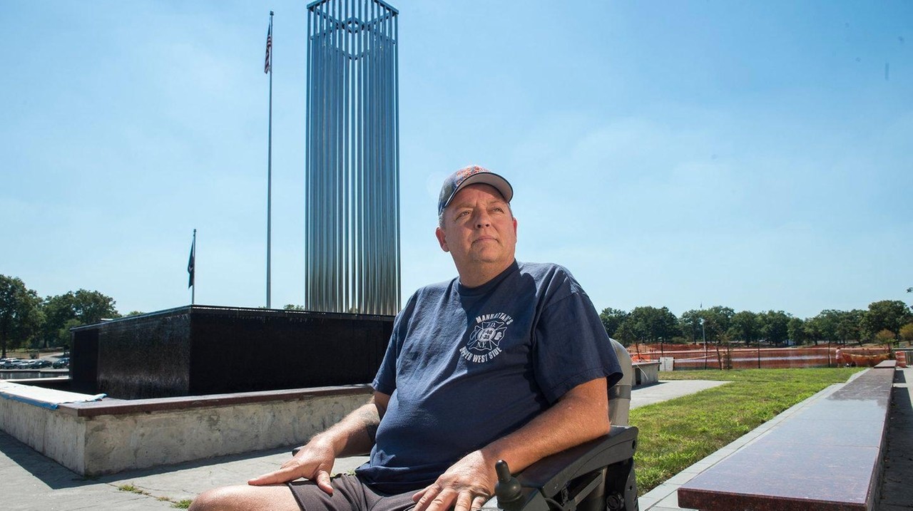 9/11 memorials keep windows to past open 15 years later - Newsday