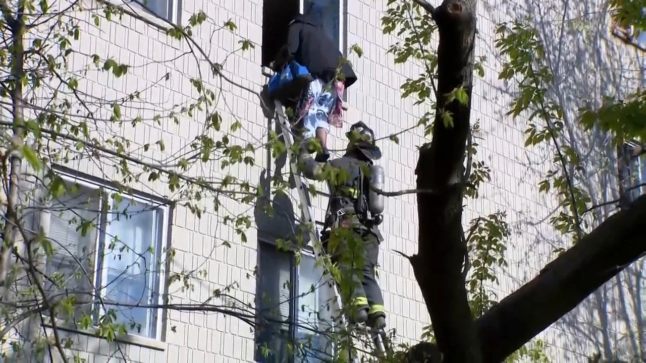 5th person dies from blaze that forced residents to jump from Milwaukee ...