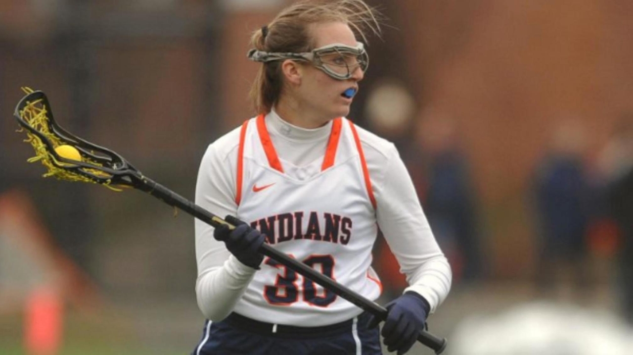 Kelly Trotta steps up to lead Manhasset - Newsday