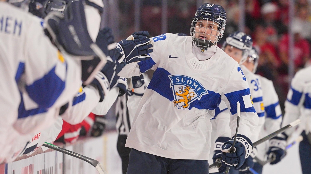 NHL Mock Draft: Islanders like Suvanto; Rangers have two first-round picks