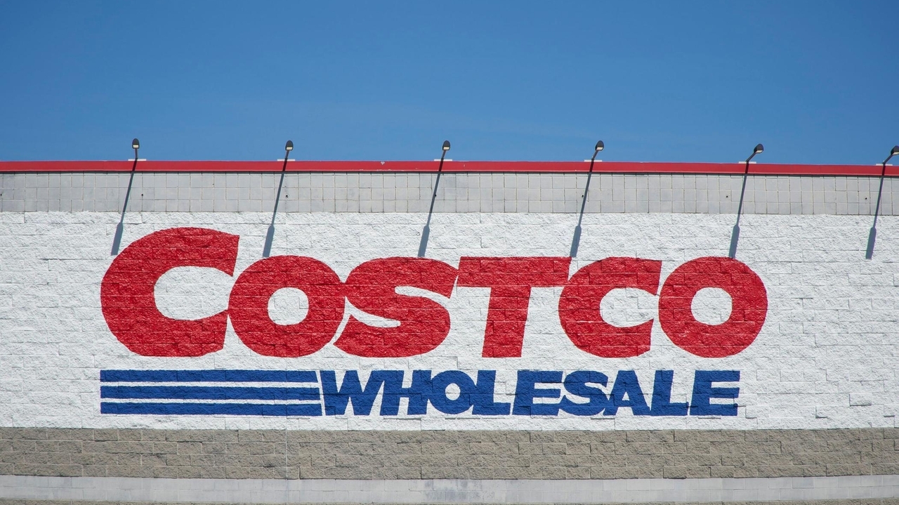Costco nearly doubles price of store brand motor oil as global supply pressures ...