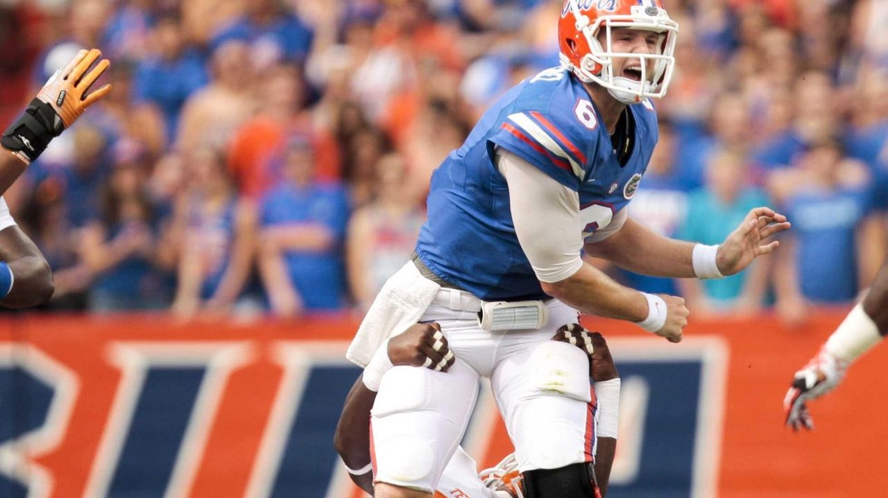 Florida QB Jeff Driskel won't be hit until season opener