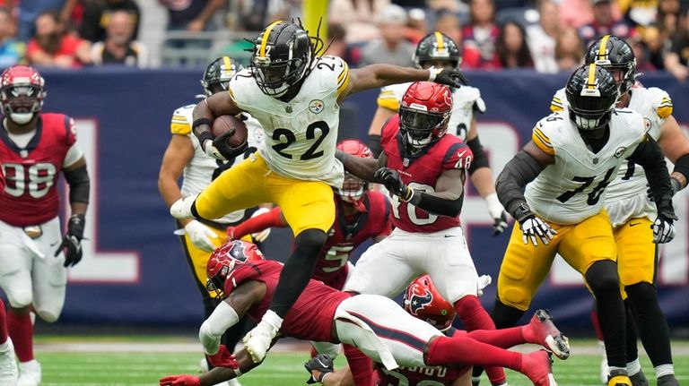 It's Not A Terrible Bet': Steelers Beat Writer Believes Najee Harris Has  Chance To Win NFL Rushing Title - Steelers Depot