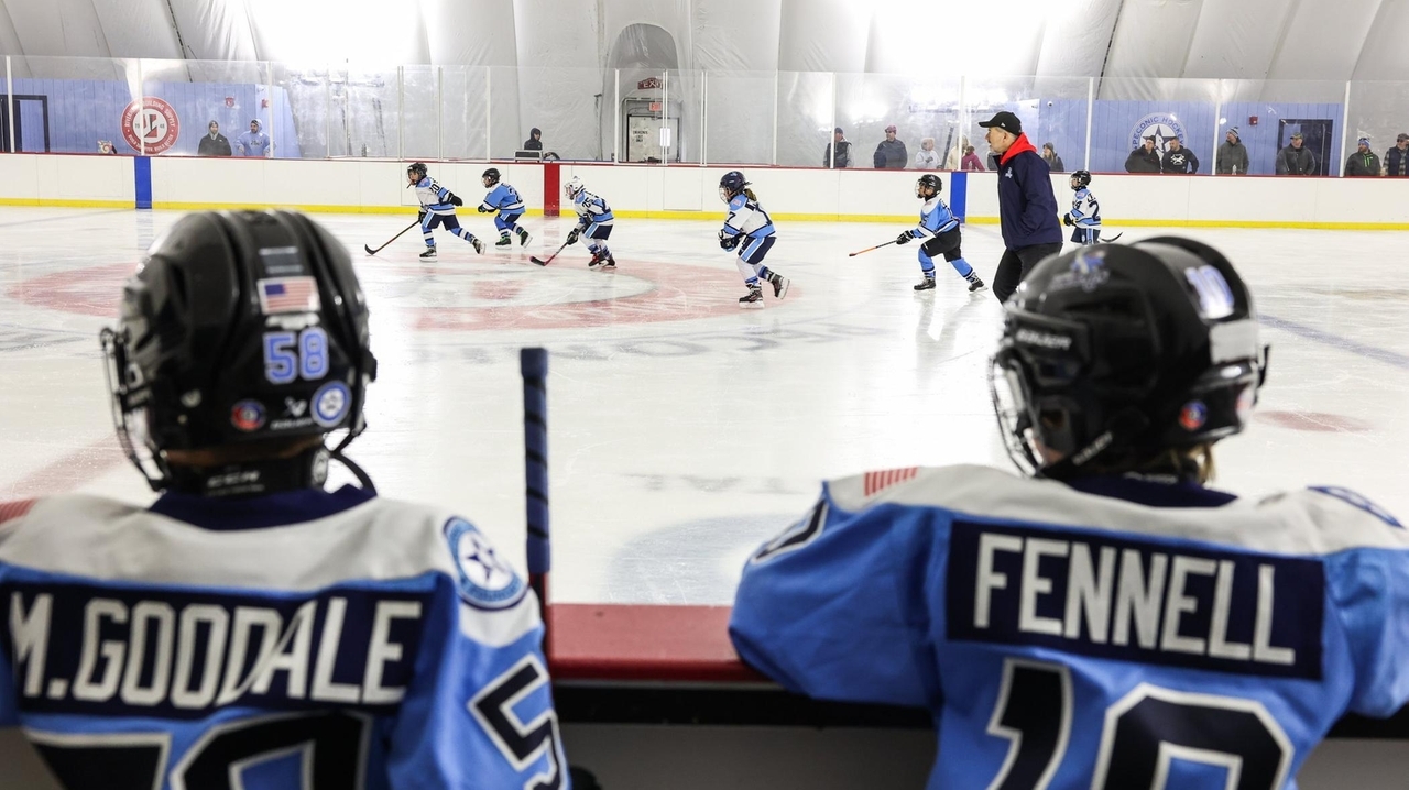 Riverhead and hockey club team up to open East End ice rink - Newsday
