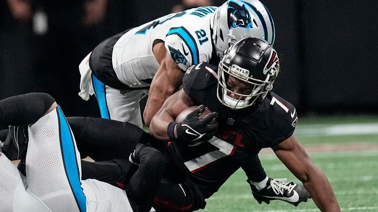 Falcons beat Panthers as rookie back Bijan Robinson, rebuilt defense excel