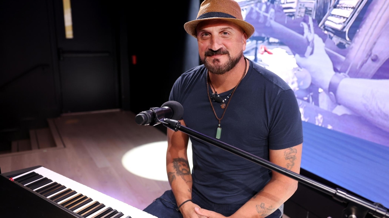Mike DelGiudice and the Cans Band to close out Port Jeff concert season