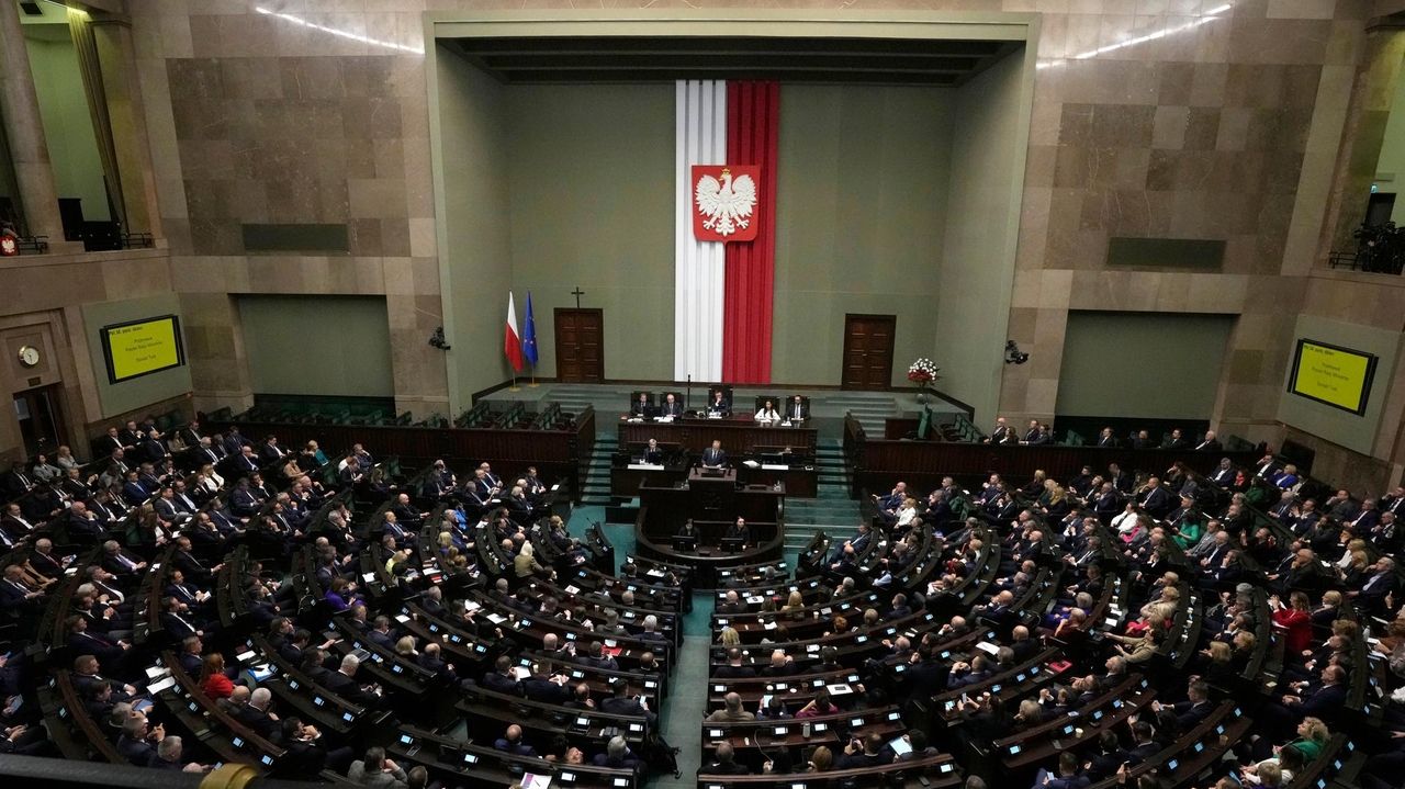 Poland's lawmakers vote in 2024 budget but approval is still needed ...