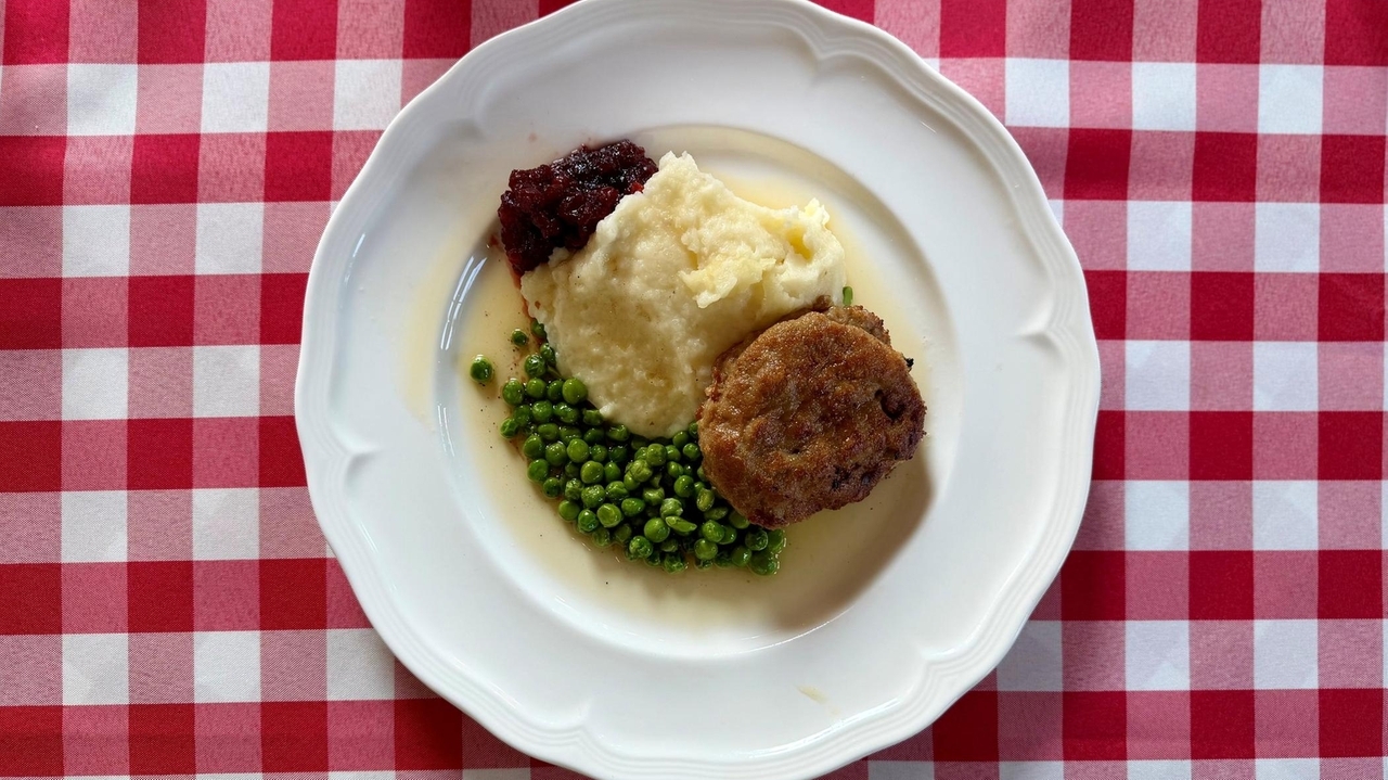 Jack's Grill opens in Speonk