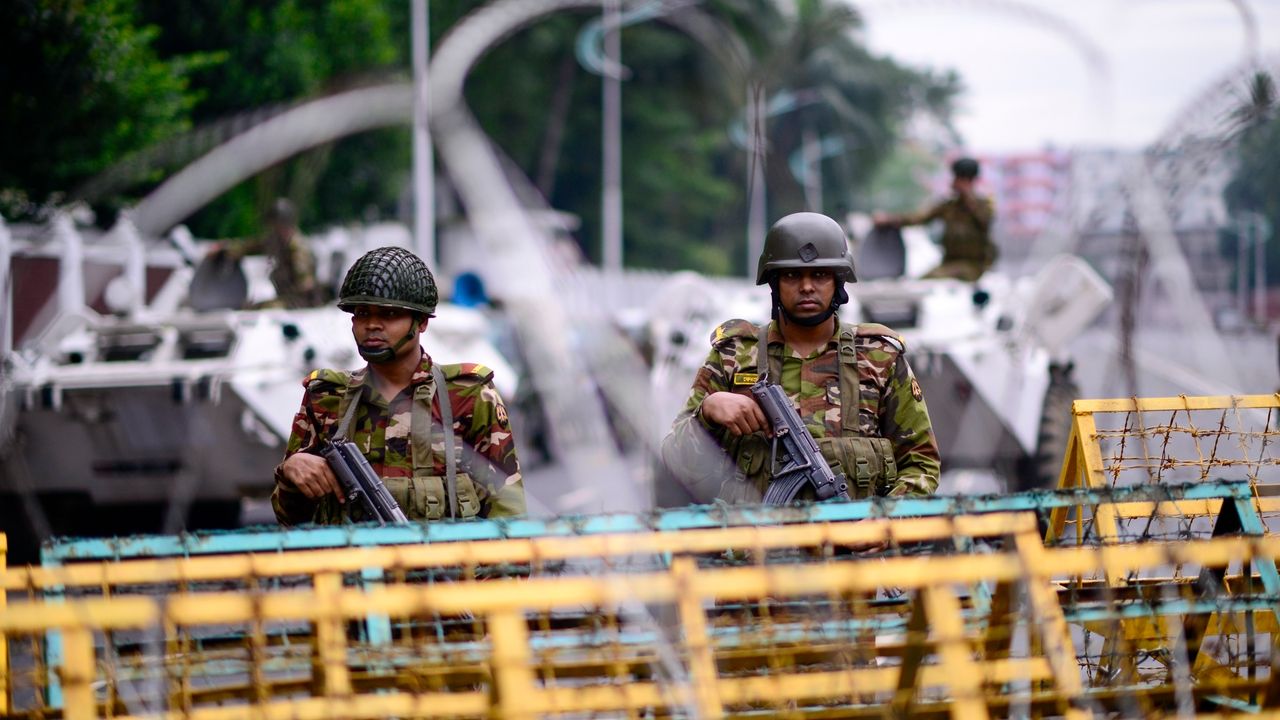 Fresh Tension Grips Bangladesh As Student Protesters Demand President's ...