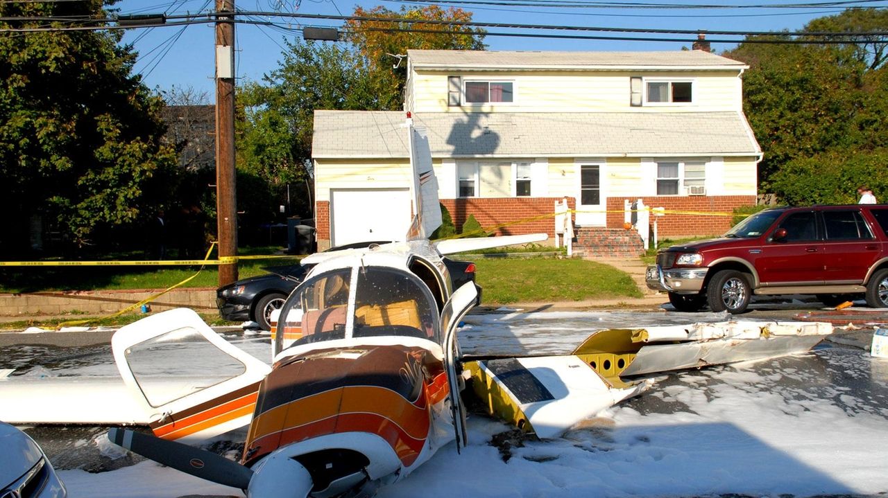 Family on E. Farmingdale crash victim He lived to fly Newsday