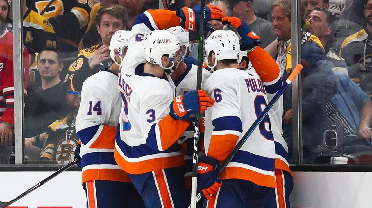 Bailey, Nelson lead Islanders to 5-2 win against Jets